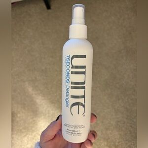 Unite 7SECONDS Detangler Leave-In Conditioner
